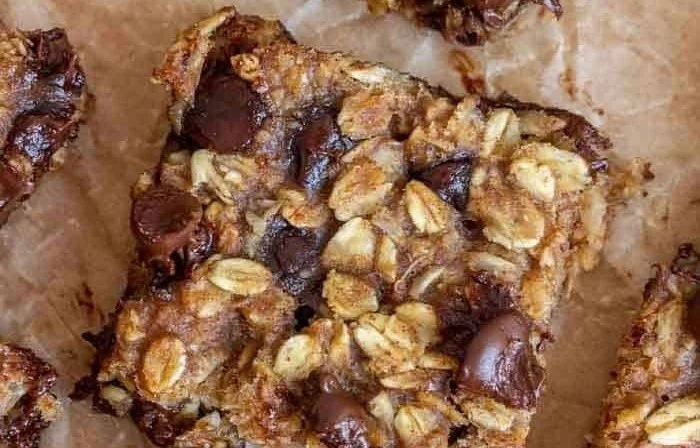 Banana Oatmeal Bars 5 Banana Oatmeal Bars