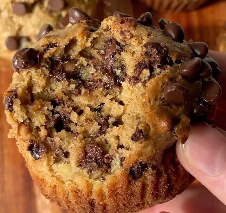 Healthy Peanut Butter Banana Muffins