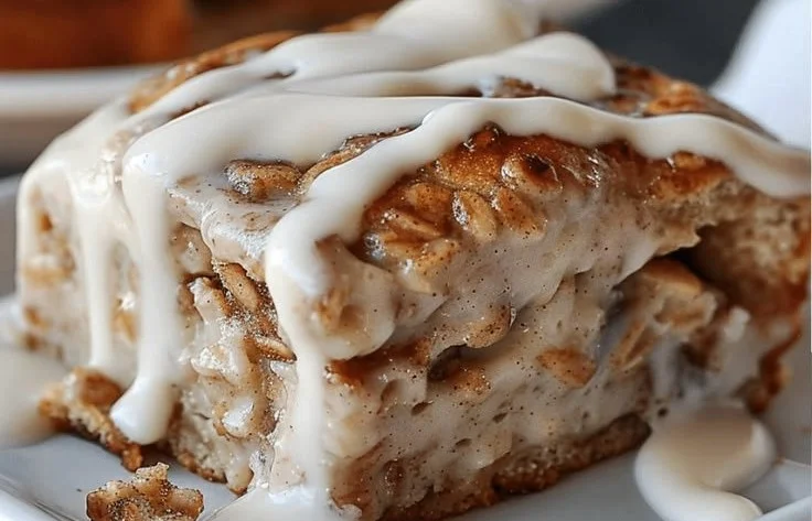 High-Protein Cinnamon Roll Baked Oatmeal 5 High-Protein Cinnamon Roll Baked Oatmeal