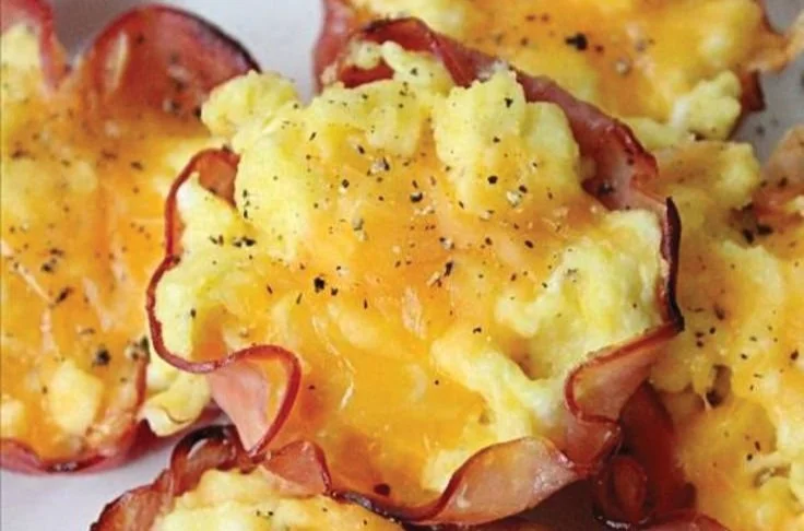 Spinach and Eggs Breakfast