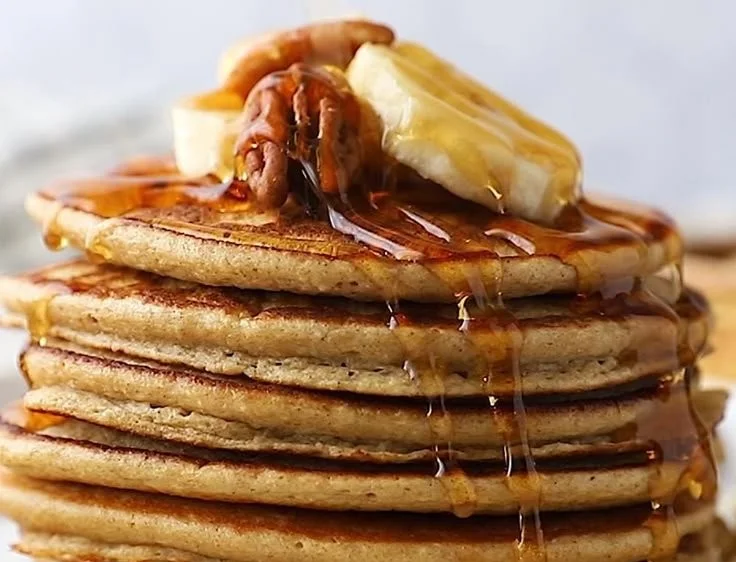 Banana Oatmeal Pancakes