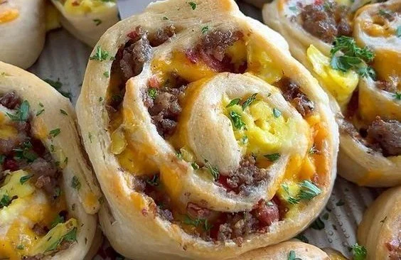 Savory Breakfast Rolls 6 Savory Breakfast Rolls