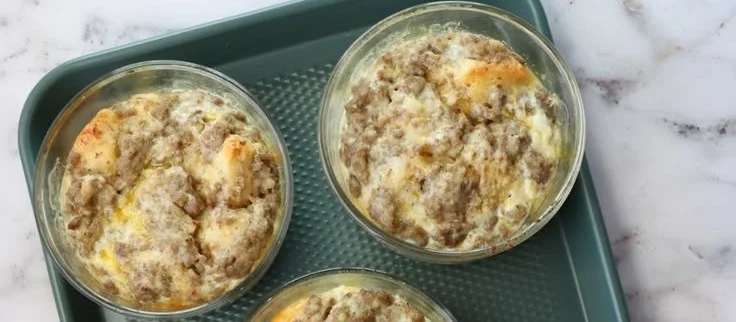 Biscuit & Gravy Breakfast Bowls 6 Biscuit & Gravy Breakfast Bowls