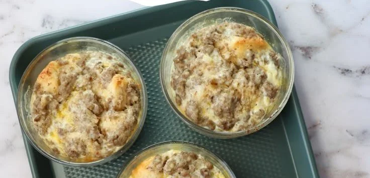Biscuit & Gravy Breakfast Bowls 8 Biscuit & Gravy Breakfast Bowls